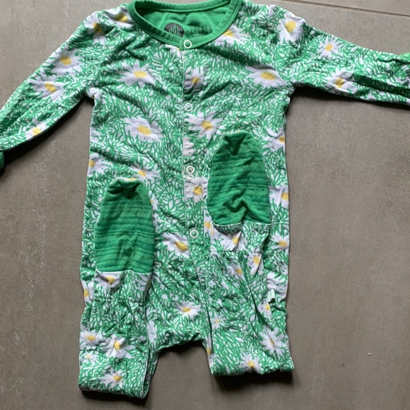 Clover Baby with Oh Joy lot of 2 footie pajamas - Picture 9 of 11